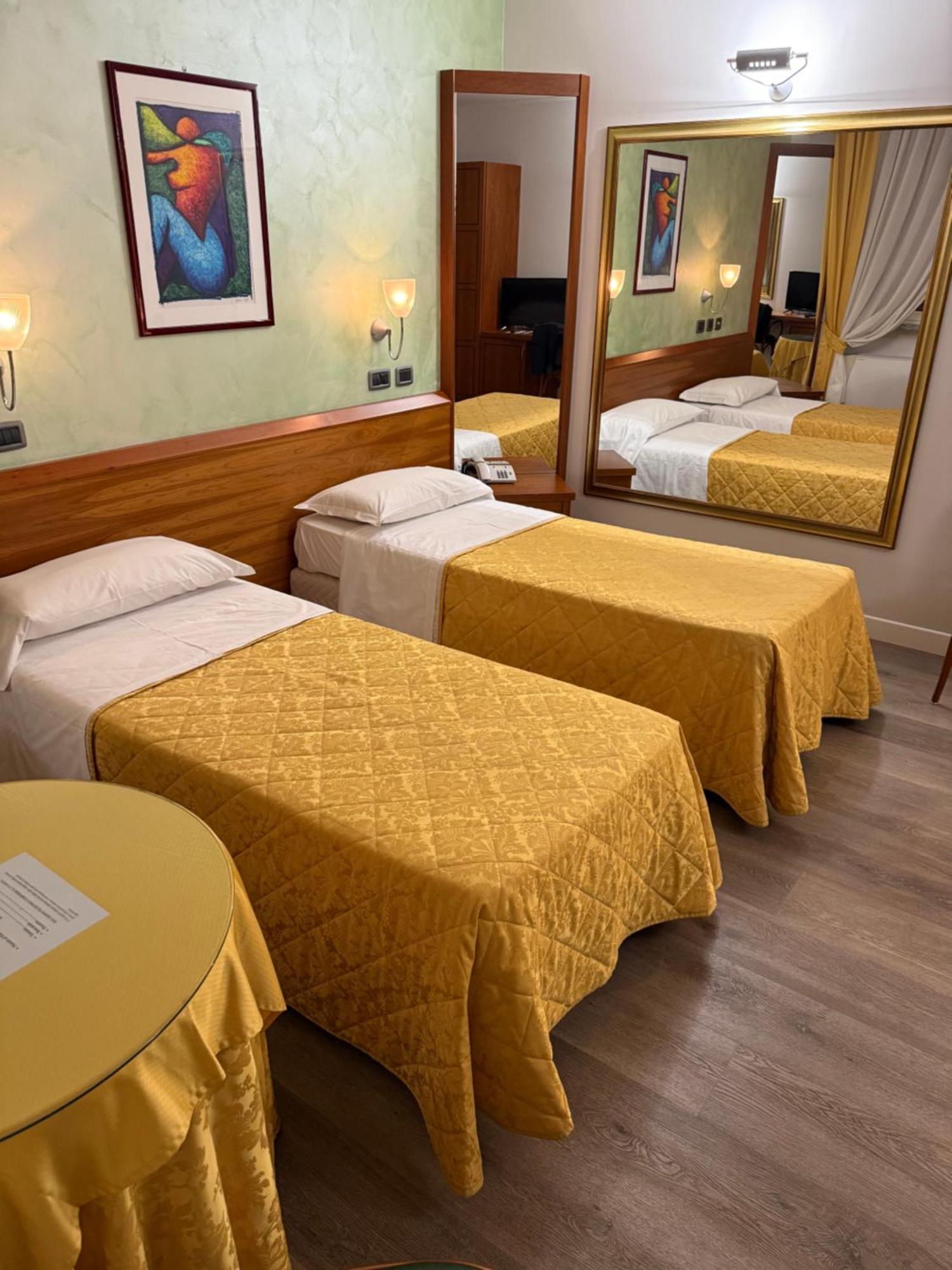Hotel Motel Sporting Montodine Eksteriør billede
